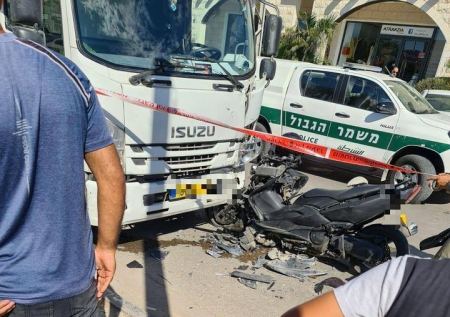 اصابة شاب بجراح حرجة بحادث سير في طمرة